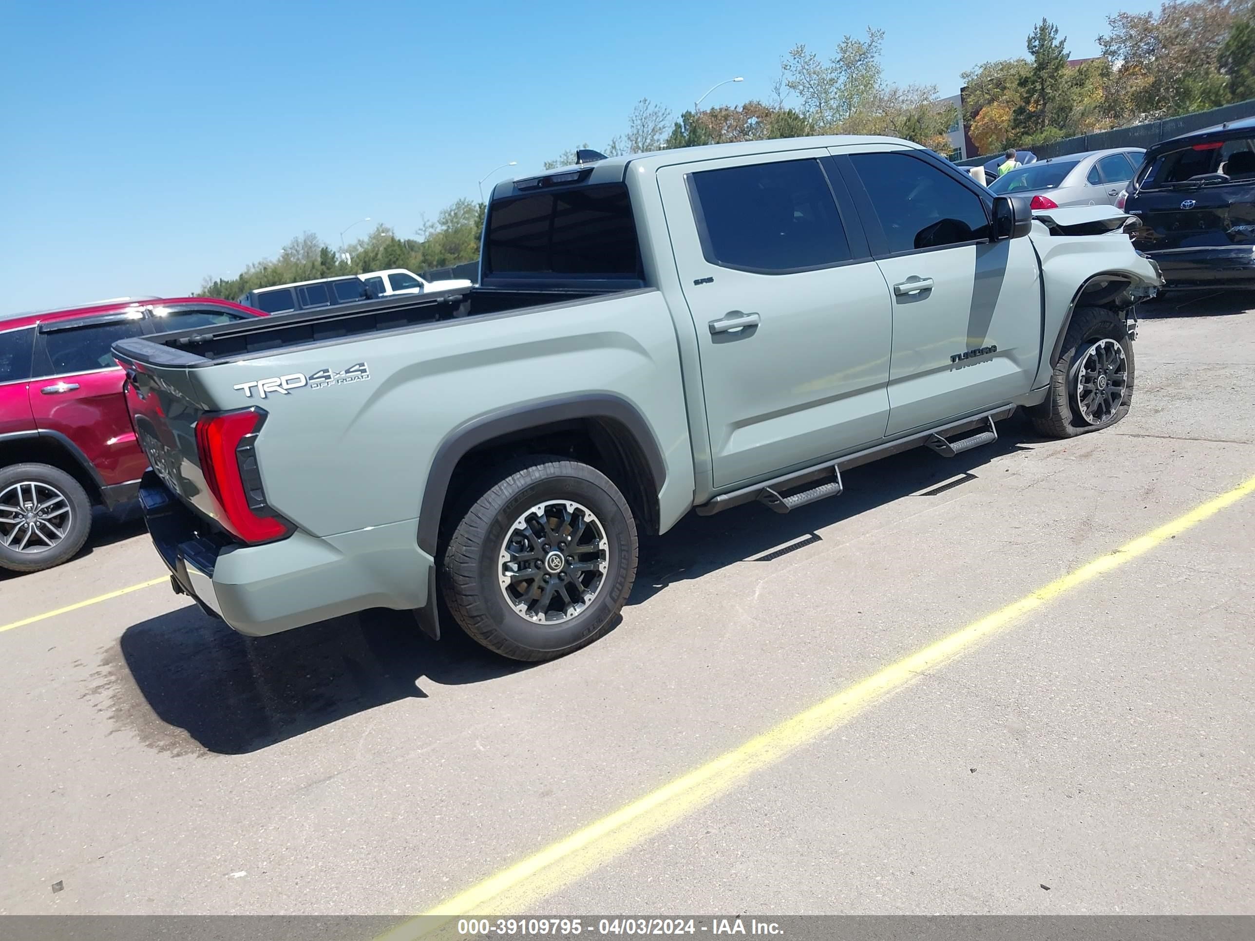 Photo 3 VIN: 5TFLA5DB7PX103176 - TOYOTA TUNDRA 