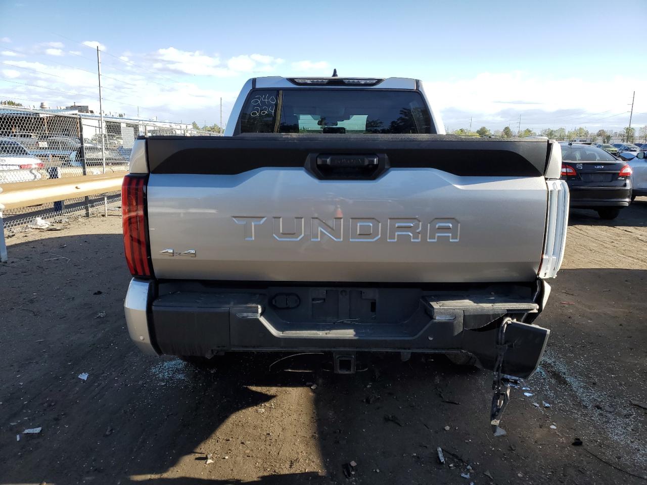 Photo 5 VIN: 5TFLA5DBXNX012741 - TOYOTA TUNDRA CRE 