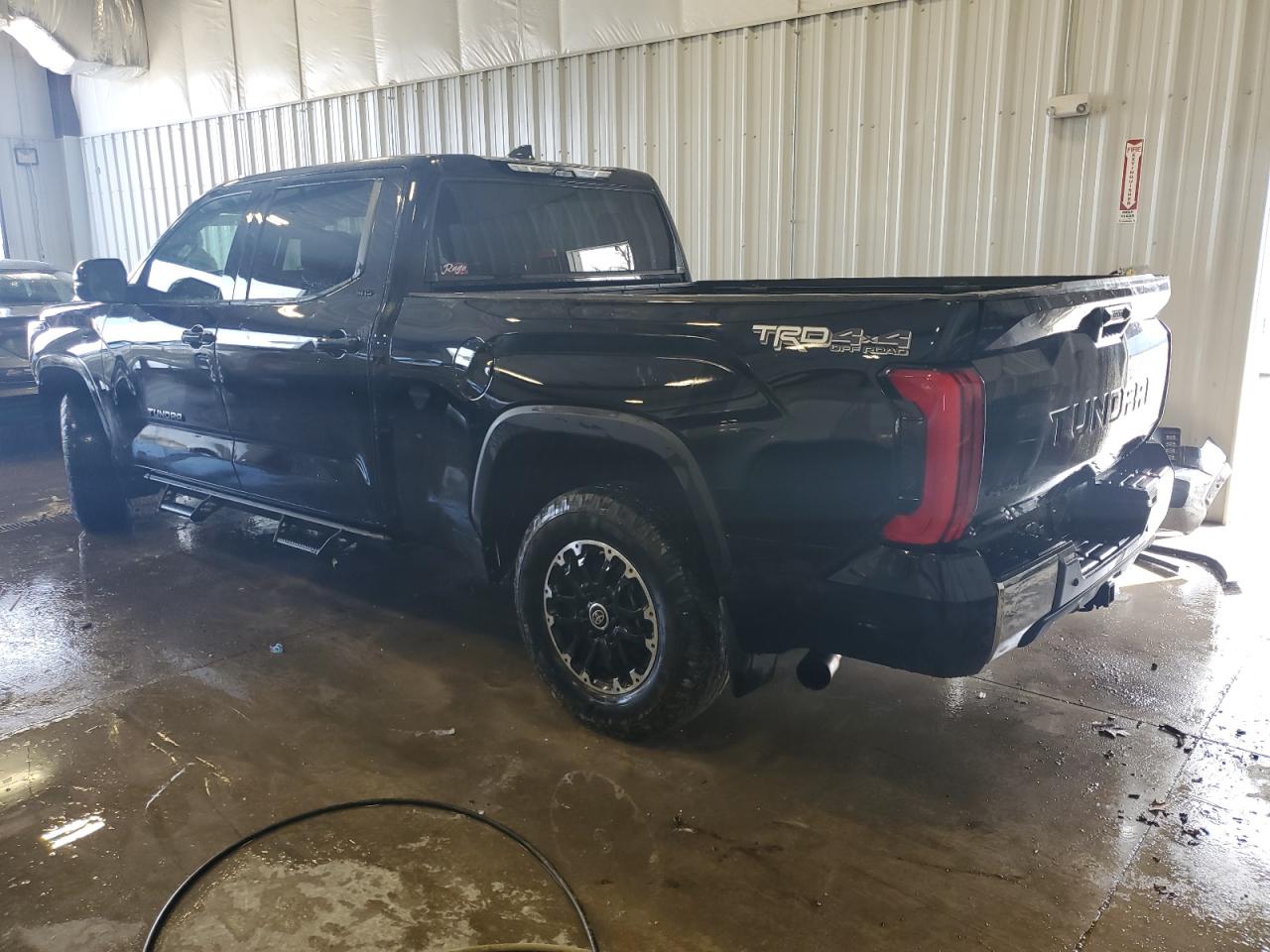 Photo 1 VIN: 5TFLA5EC2NX004141 - TOYOTA TUNDRA 