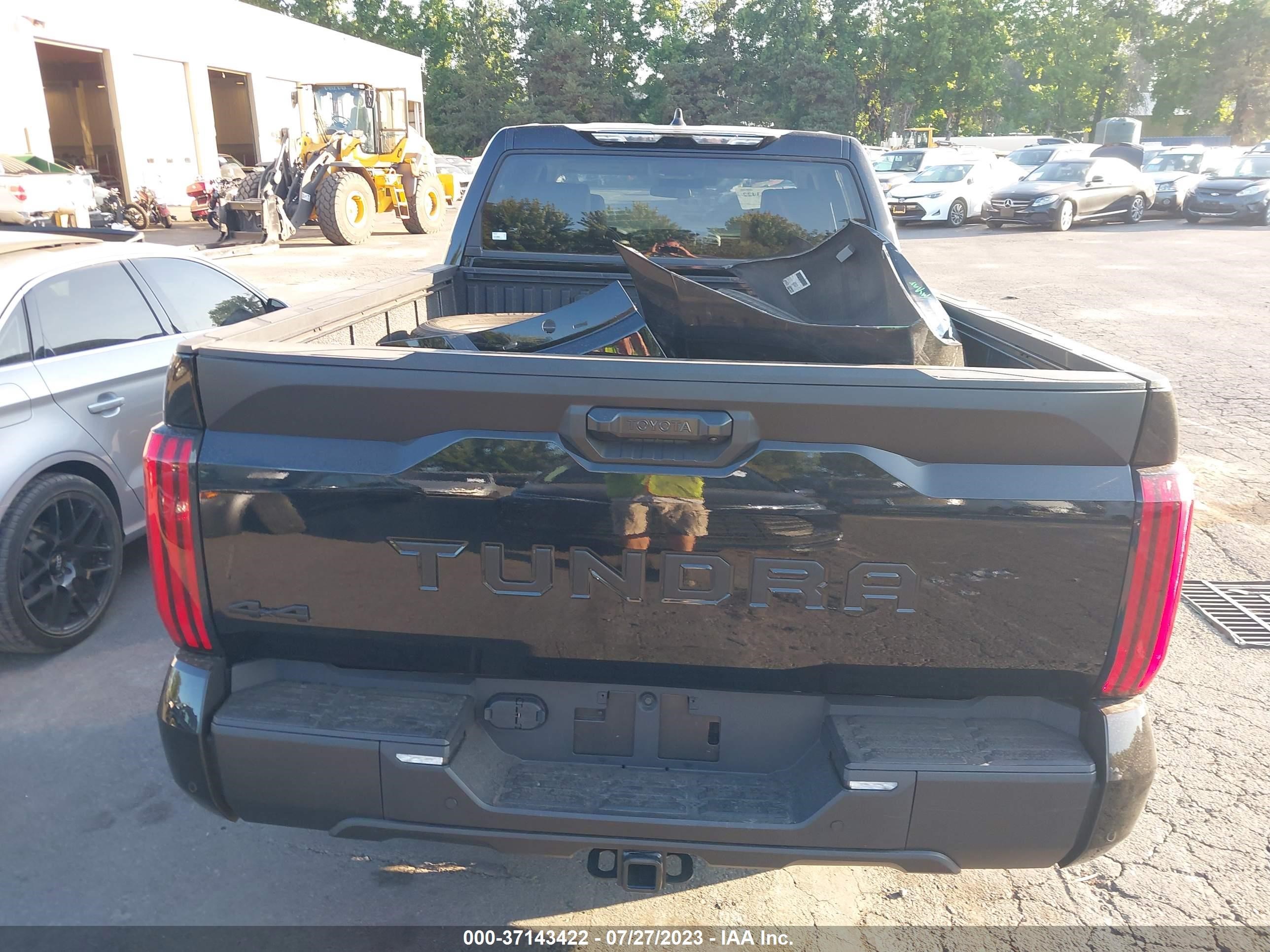 Photo 16 VIN: 5TFLA5EC2PX015577 - TOYOTA TUNDRA 