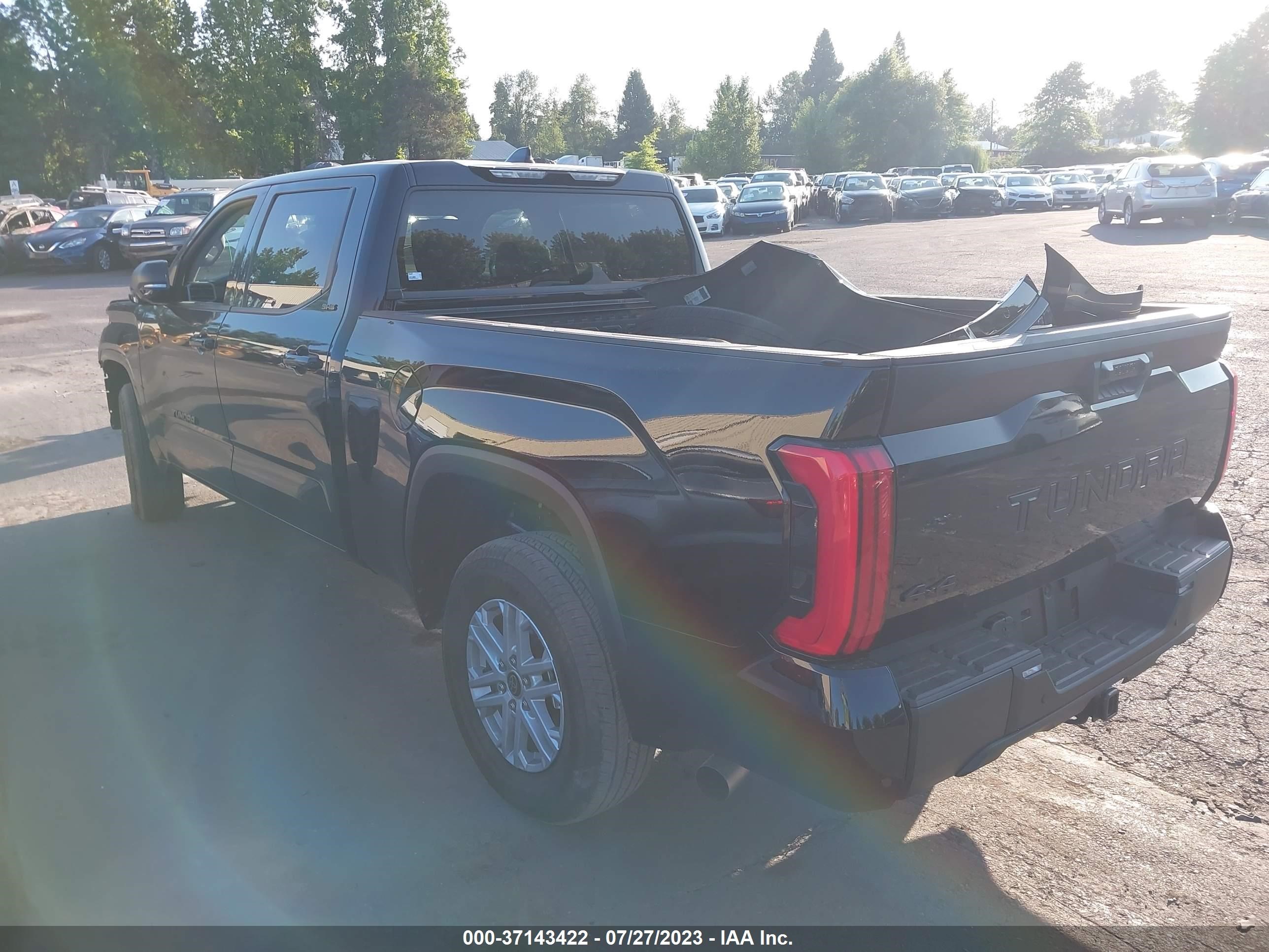 Photo 2 VIN: 5TFLA5EC2PX015577 - TOYOTA TUNDRA 