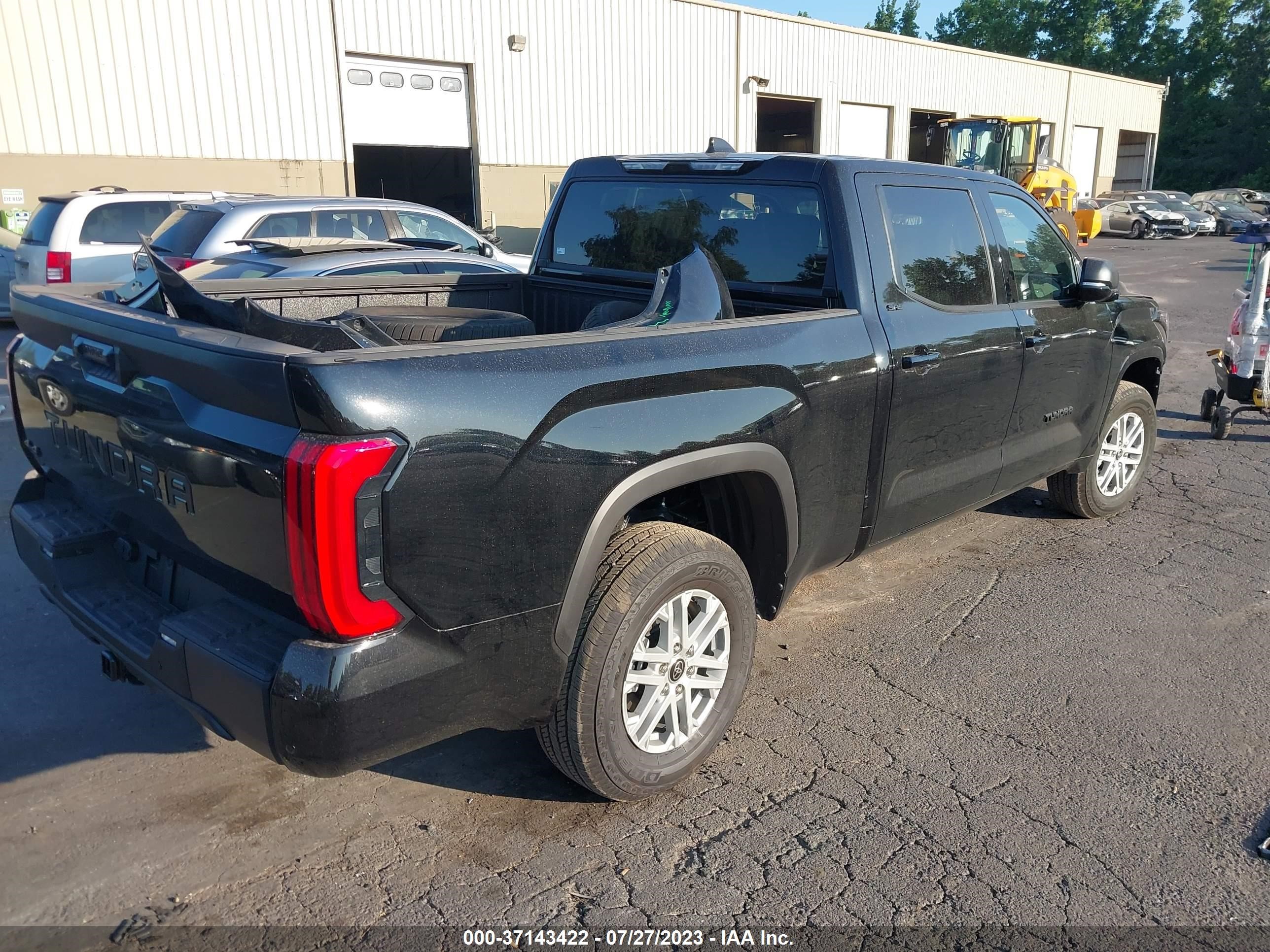 Photo 3 VIN: 5TFLA5EC2PX015577 - TOYOTA TUNDRA 