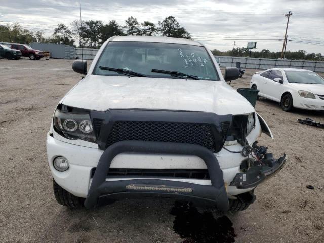 Photo 4 VIN: 5TFLU4EN0BX014746 - TOYOTA TACOMA 