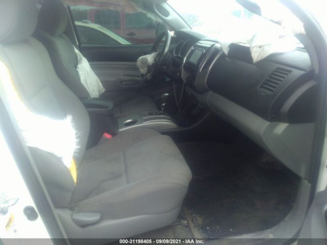 Photo 4 VIN: 5TFLU4EN0FX141468 - TOYOTA TACOMA 