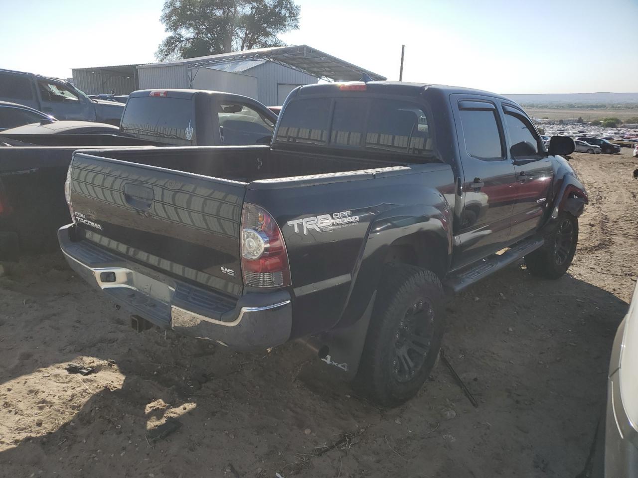 Photo 2 VIN: 5TFLU4EN1CX042539 - TOYOTA TACOMA 