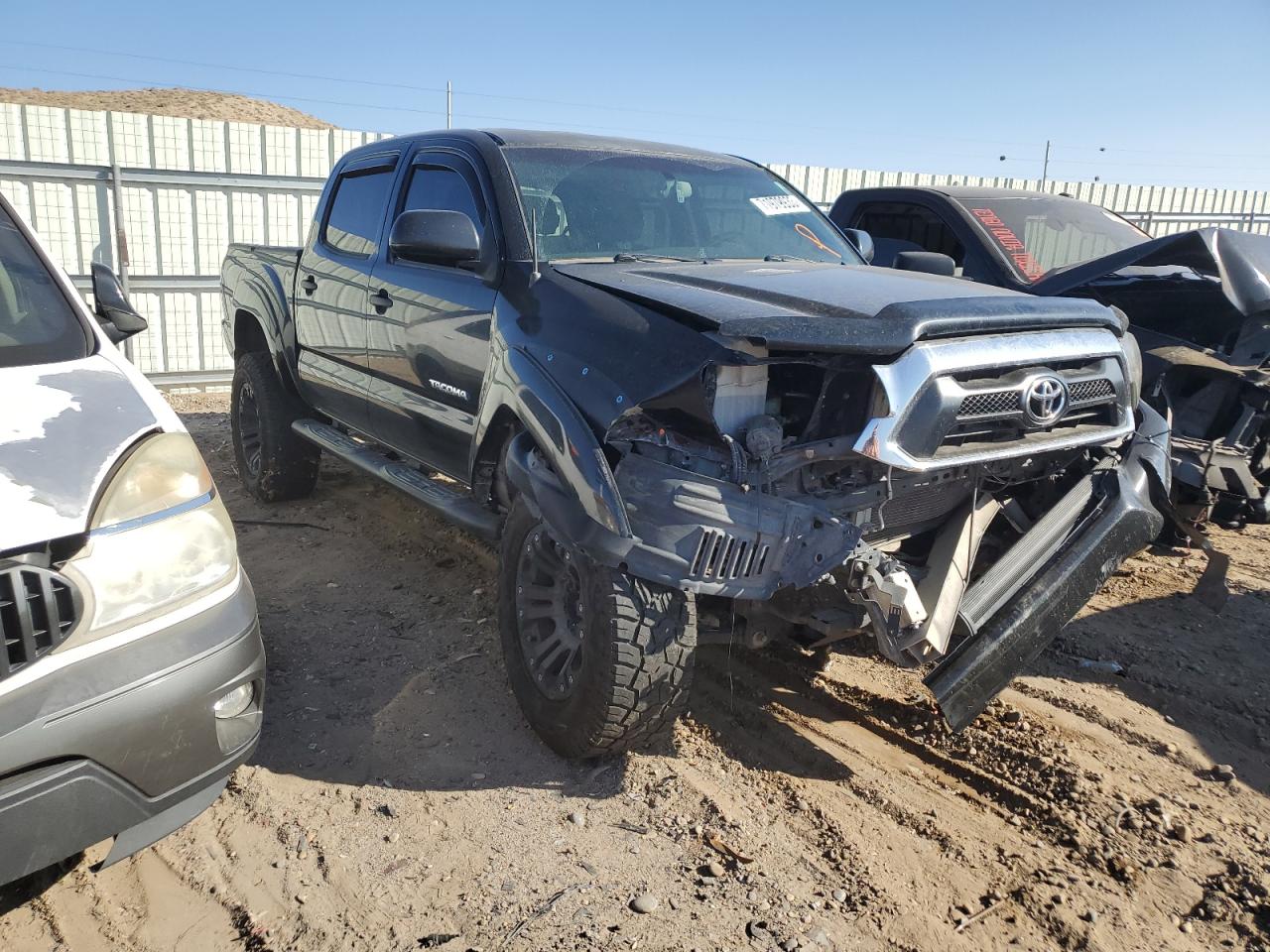 Photo 3 VIN: 5TFLU4EN1CX042539 - TOYOTA TACOMA 