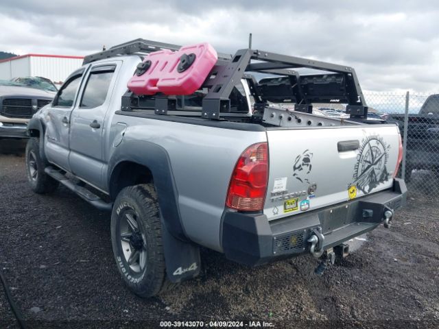 Photo 2 VIN: 5TFLU4EN1DX053607 - TOYOTA TACOMA 