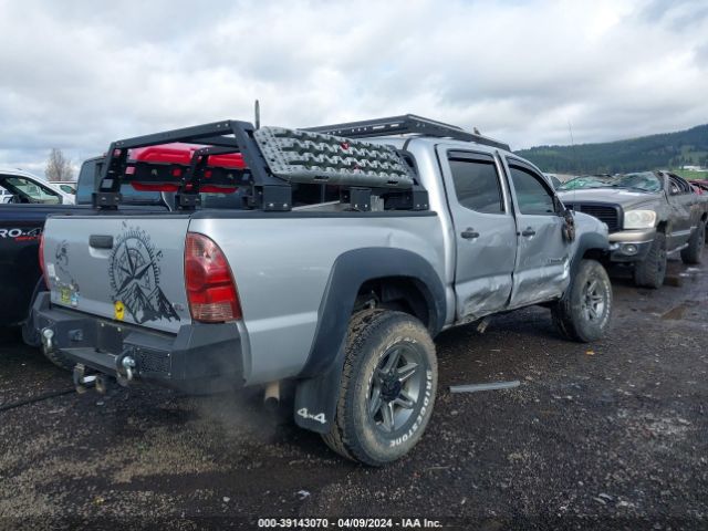 Photo 3 VIN: 5TFLU4EN1DX053607 - TOYOTA TACOMA 