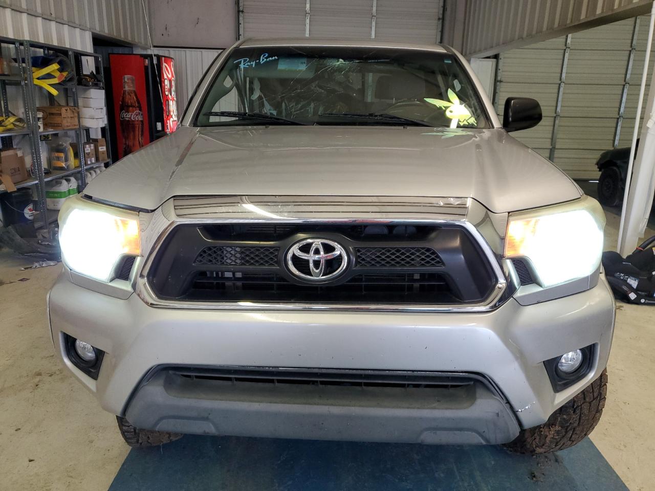 Photo 4 VIN: 5TFLU4EN1DX058399 - TOYOTA TACOMA 