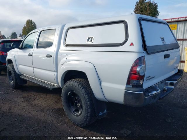 Photo 2 VIN: 5TFLU4EN1DX060573 - TOYOTA TACOMA 