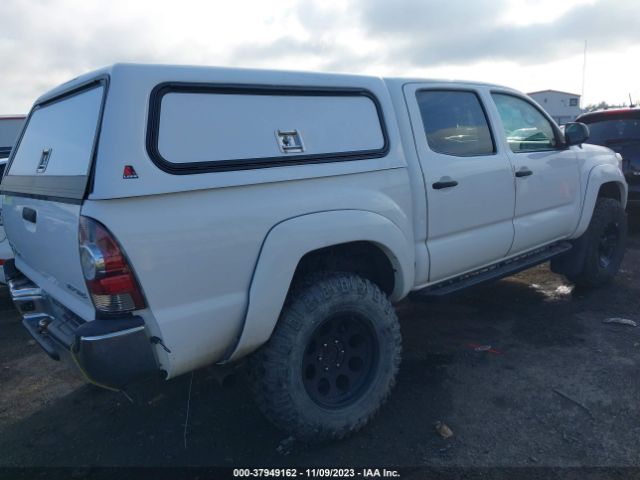 Photo 3 VIN: 5TFLU4EN1DX060573 - TOYOTA TACOMA 