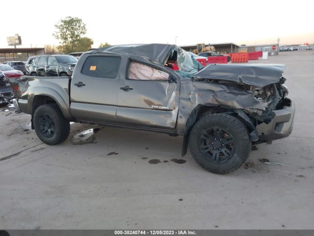 Photo 5 VIN: 5TFLU4EN1FX120242 - TOYOTA TACOMA 