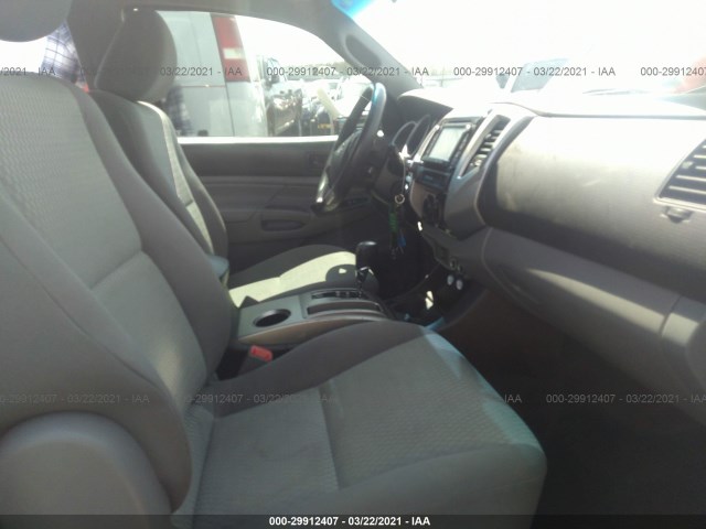 Photo 4 VIN: 5TFLU4EN1FX143763 - TOYOTA TACOMA 