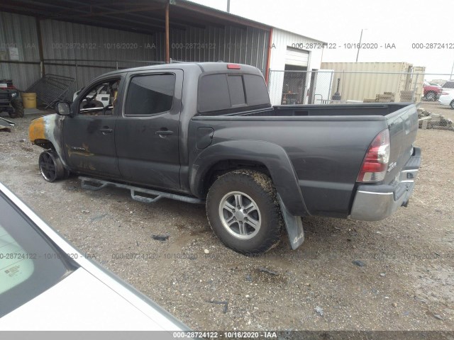 Photo 2 VIN: 5TFLU4EN2BX020449 - TOYOTA TACOMA 