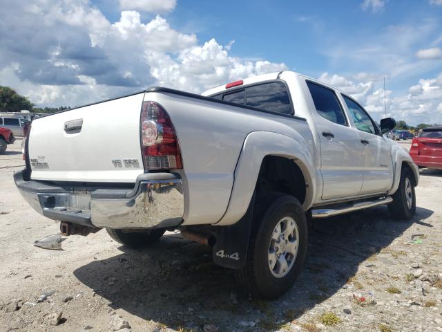 Photo 3 VIN: 5TFLU4EN2DX064244 - TOYOTA TACOMA DOU 