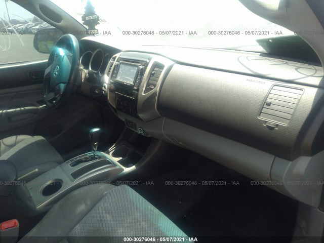 Photo 4 VIN: 5TFLU4EN2EX104369 - TOYOTA TACOMA 