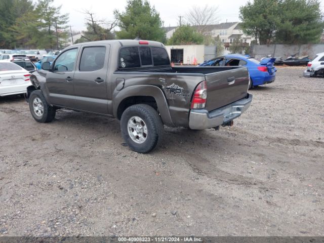 Photo 2 VIN: 5TFLU4EN2FX112778 - TOYOTA TACOMA 