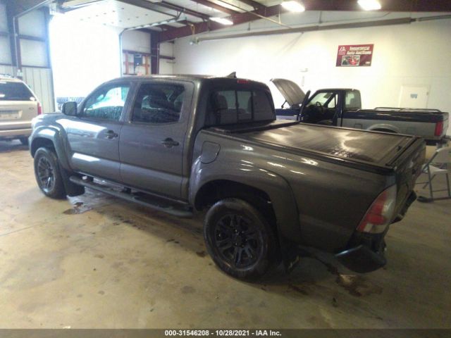 Photo 2 VIN: 5TFLU4EN2FX142167 - TOYOTA TACOMA 