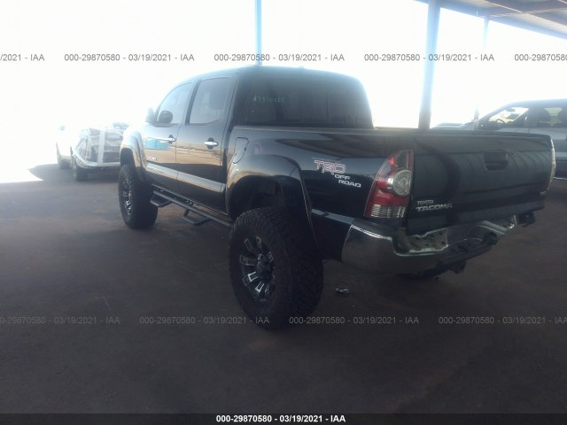 Photo 2 VIN: 5TFLU4EN3BX018743 - TOYOTA TACOMA 