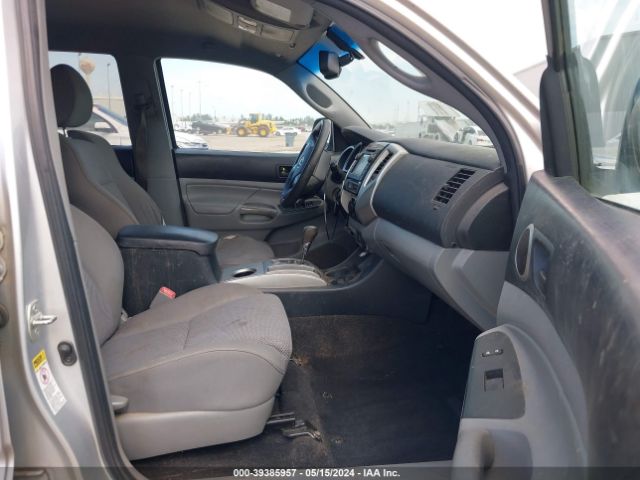 Photo 4 VIN: 5TFLU4EN3DX056671 - TOYOTA TACOMA 