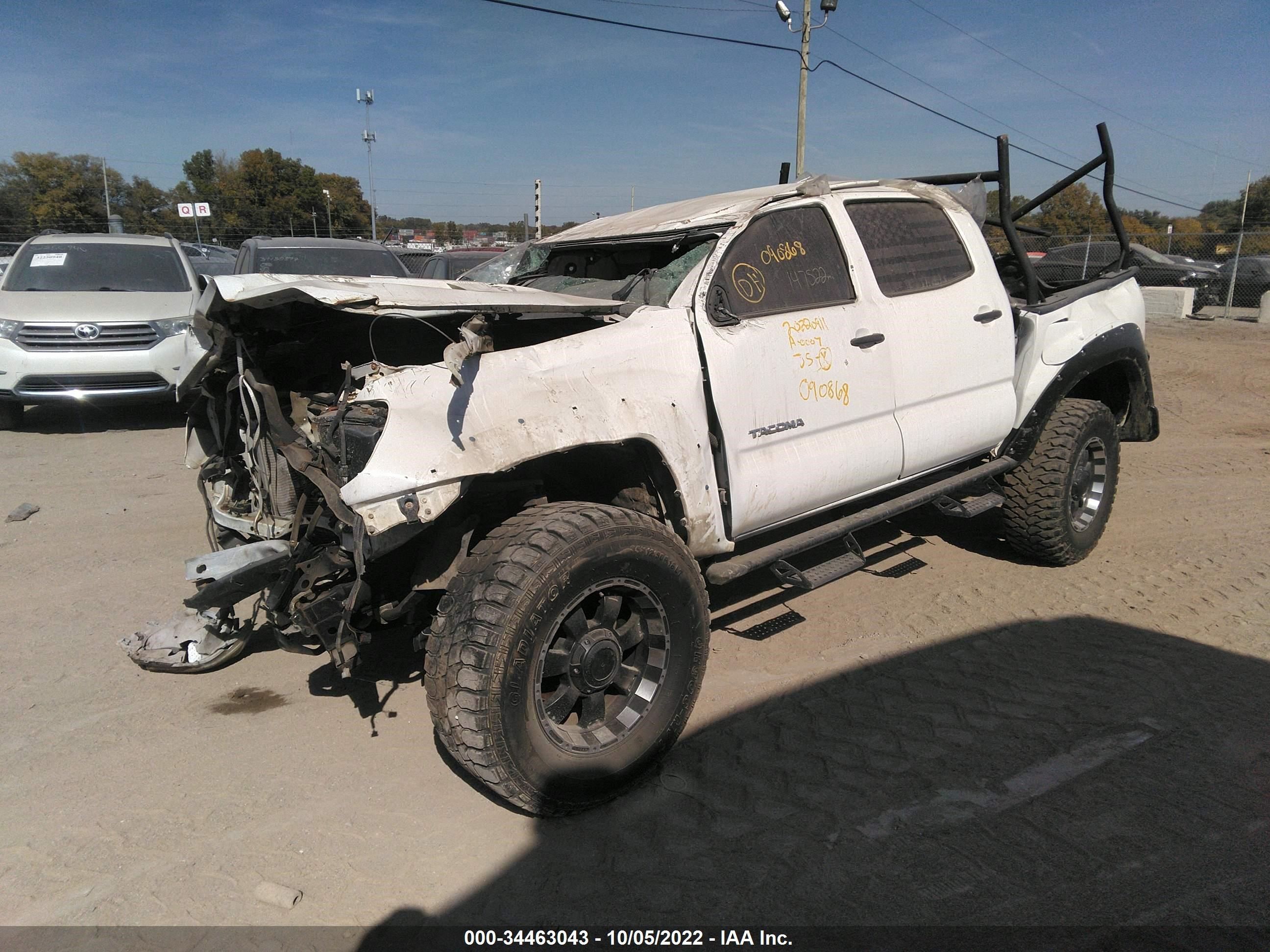 Photo 1 VIN: 5TFLU4EN3EX090868 - TOYOTA TACOMA 