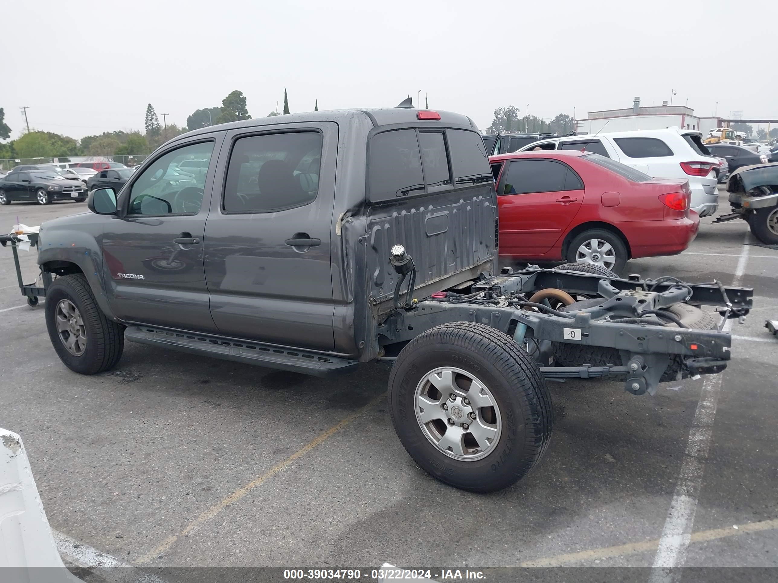 Photo 14 VIN: 5TFLU4EN3FX114426 - TOYOTA TACOMA 