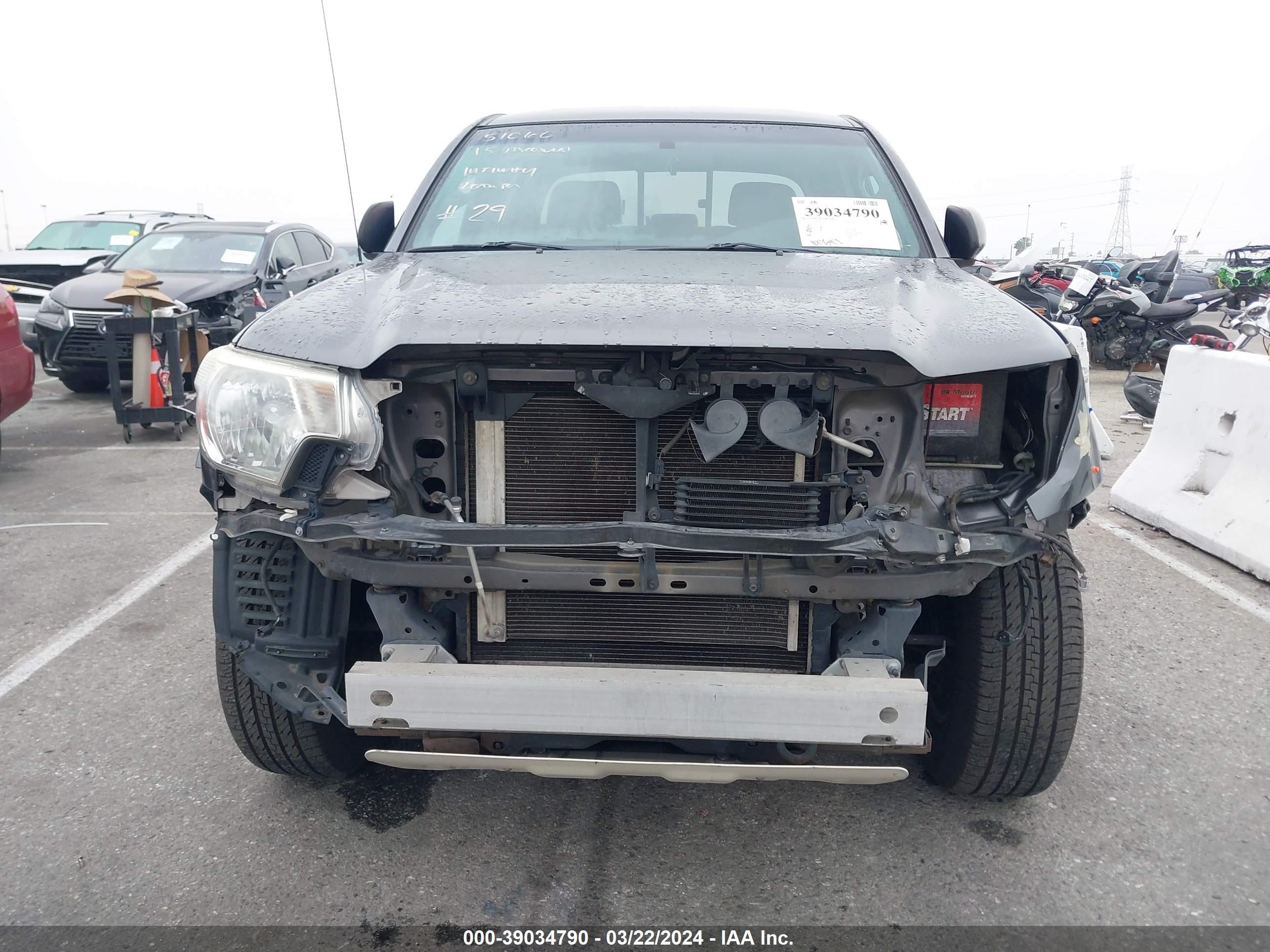 Photo 5 VIN: 5TFLU4EN3FX114426 - TOYOTA TACOMA 