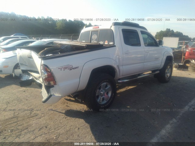 Photo 3 VIN: 5TFLU4EN4BX016368 - TOYOTA TACOMA 