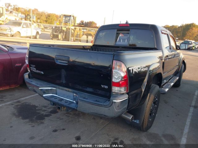 Photo 3 VIN: 5TFLU4EN4EX088448 - TOYOTA TACOMA 