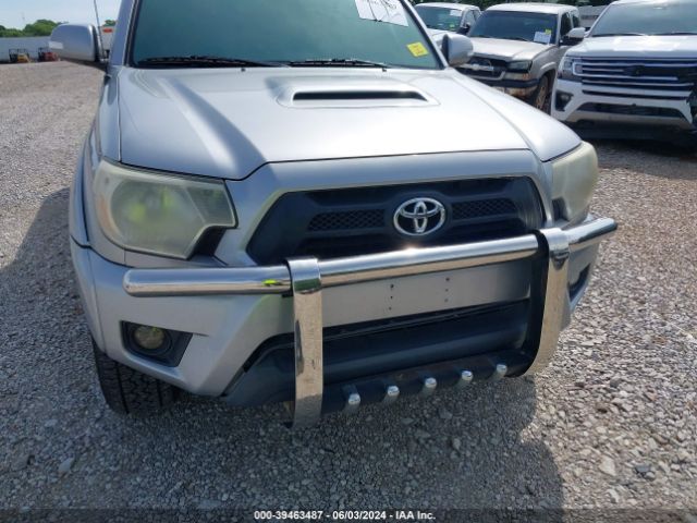 Photo 5 VIN: 5TFLU4EN4EX104891 - TOYOTA TACOMA 