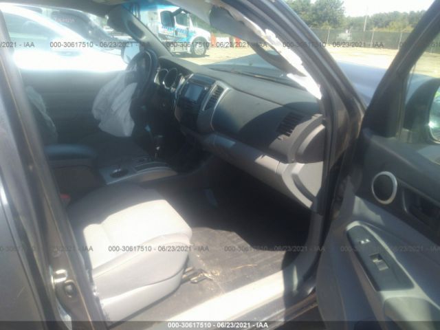 Photo 4 VIN: 5TFLU4EN4FX112894 - TOYOTA TACOMA 