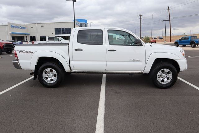 Photo 3 VIN: 5TFLU4EN4FX135947 - TOYOTA TACOMA 