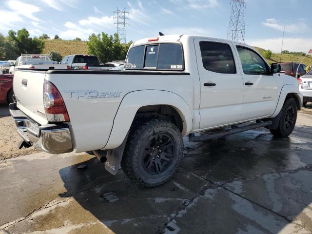 Photo 2 VIN: 5TFLU4EN4FX142770 - TOYOTA TACOMA 