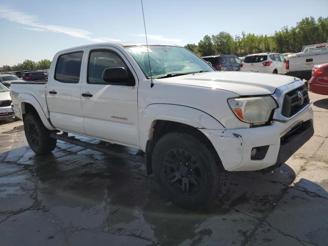 Photo 3 VIN: 5TFLU4EN4FX142770 - TOYOTA TACOMA 