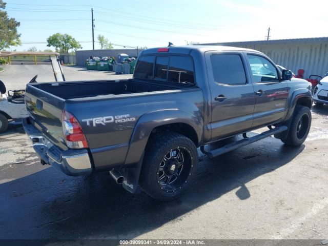 Photo 3 VIN: 5TFLU4EN5FX135228 - TOYOTA TACOMA 