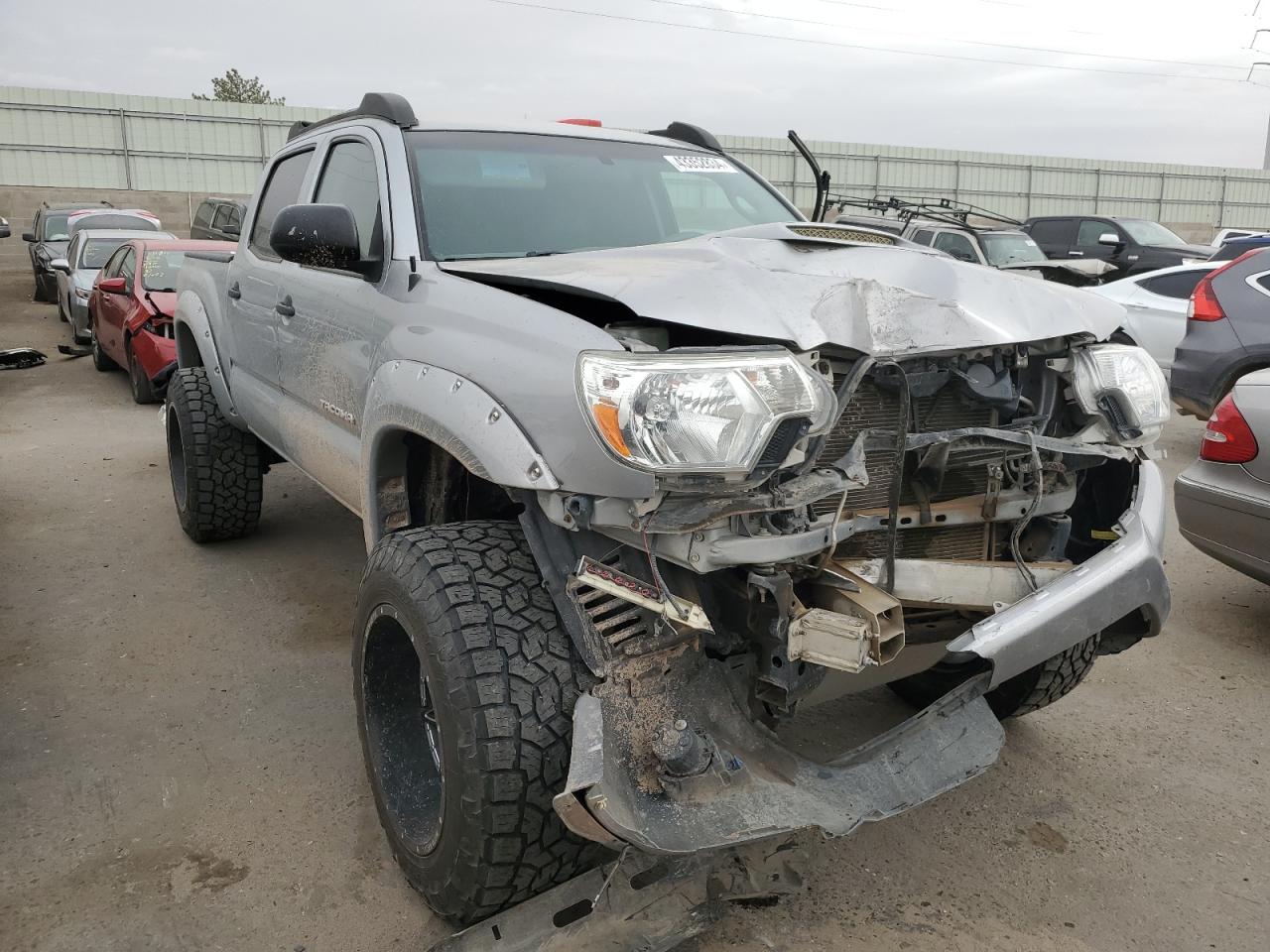 Photo 3 VIN: 5TFLU4EN5FX140879 - TOYOTA TACOMA 