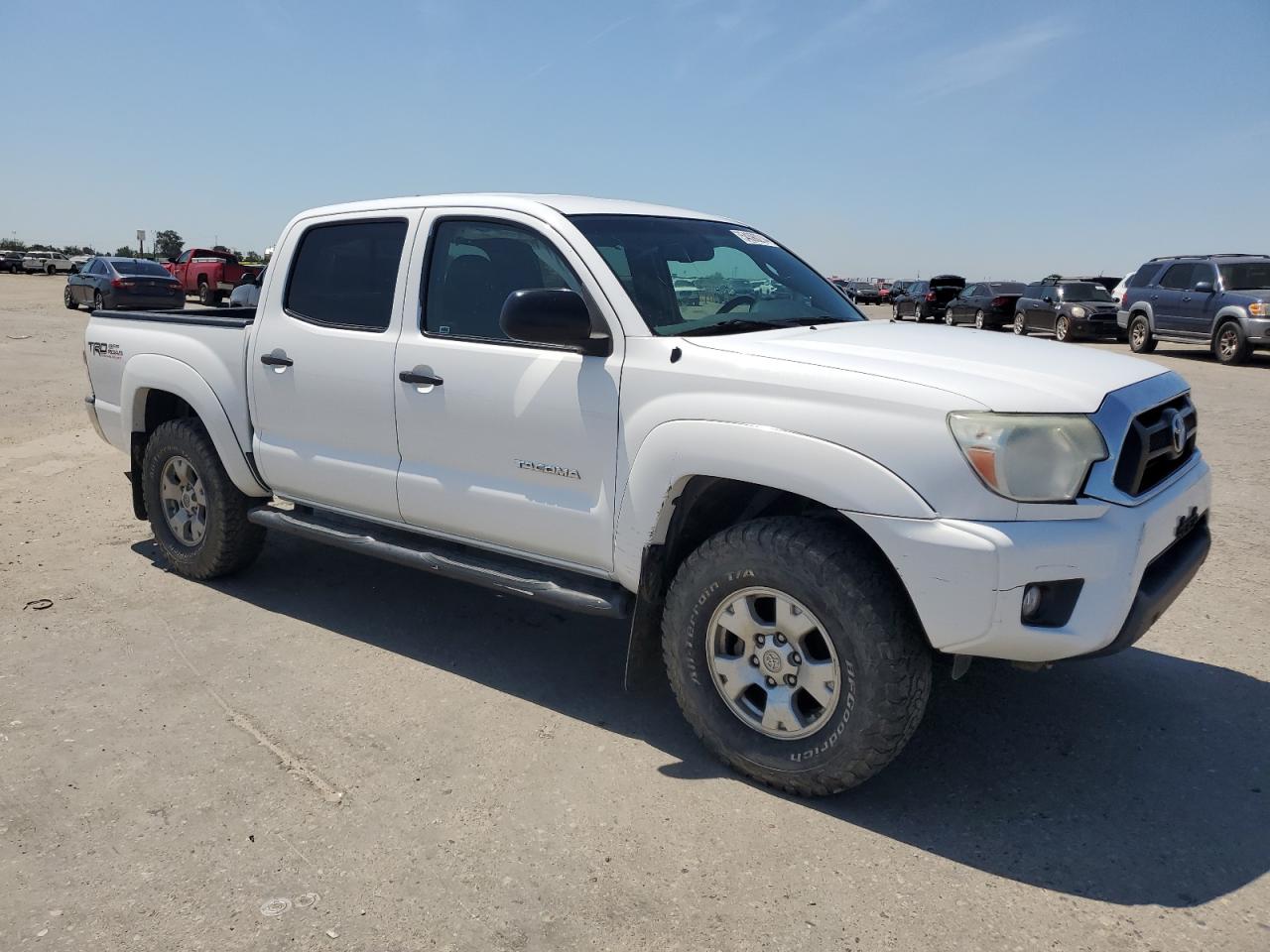 Photo 3 VIN: 5TFLU4EN6DX067292 - TOYOTA TACOMA 