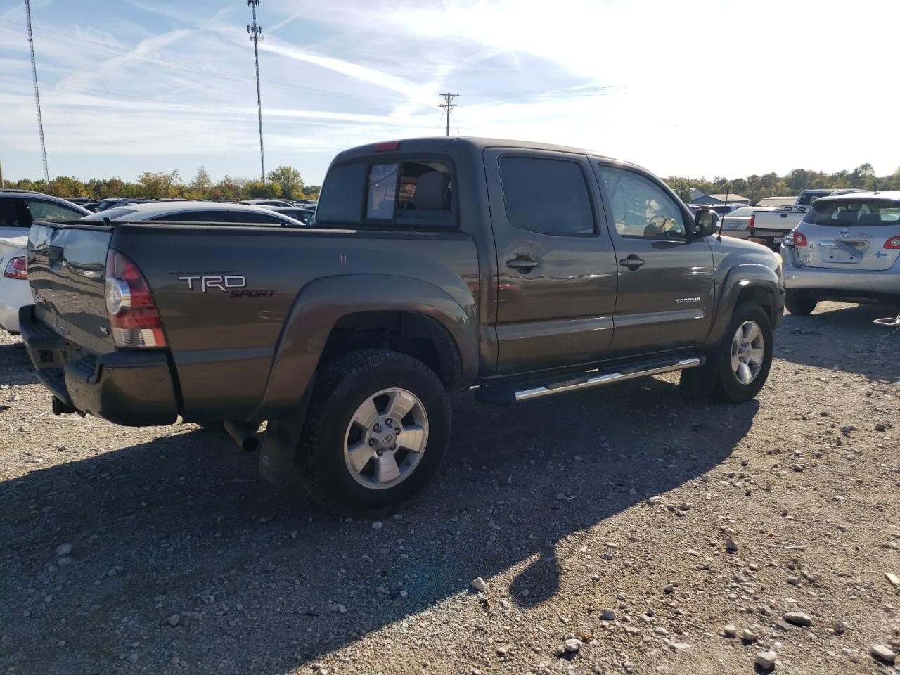 Photo 2 VIN: 5TFLU4EN6DX071259 - TOYOTA TACOMA 