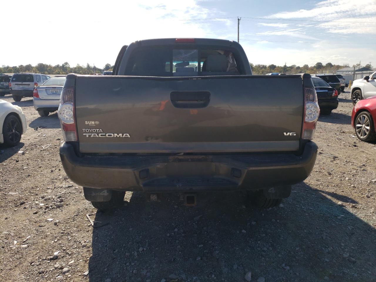 Photo 5 VIN: 5TFLU4EN6DX071259 - TOYOTA TACOMA 