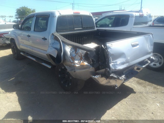 Photo 2 VIN: 5TFLU4EN6DX079832 - TOYOTA TACOMA 