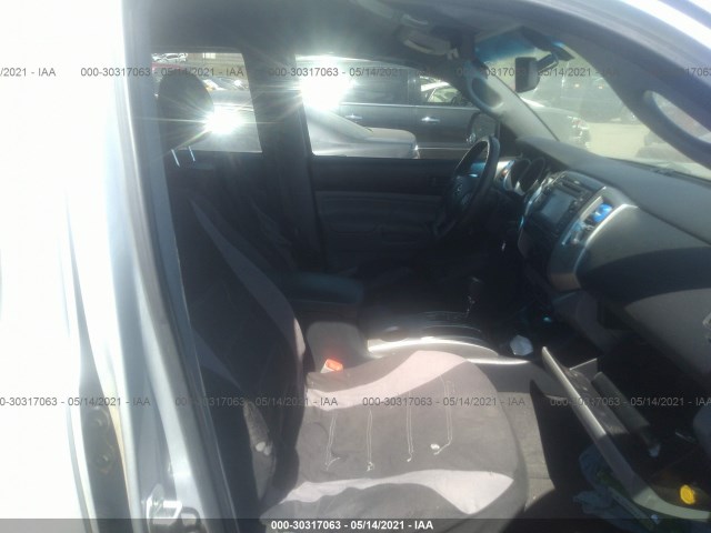 Photo 4 VIN: 5TFLU4EN6DX079832 - TOYOTA TACOMA 