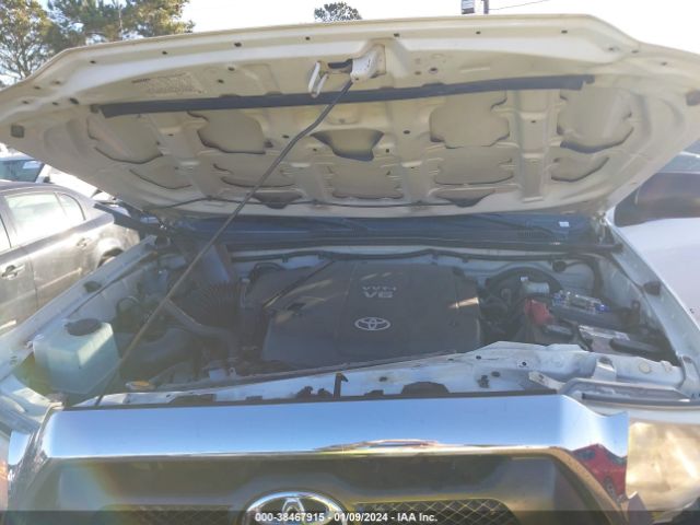 Photo 9 VIN: 5TFLU4EN6EX088029 - TOYOTA TACOMA 