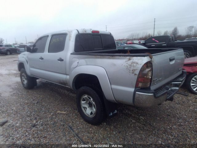 Photo 2 VIN: 5TFLU4EN7DX061193 - TOYOTA TACOMA 