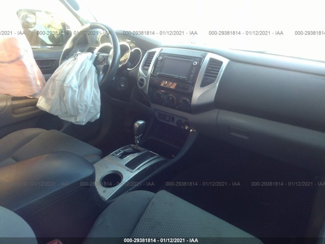 Photo 4 VIN: 5TFLU4EN7FX132637 - TOYOTA TACOMA 