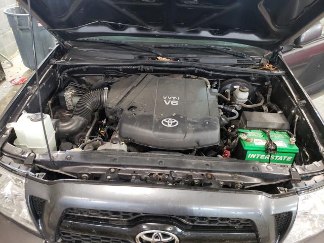 Photo 6 VIN: 5TFLU4EN8BX017748 - TOYOTA TACOMA DOU 