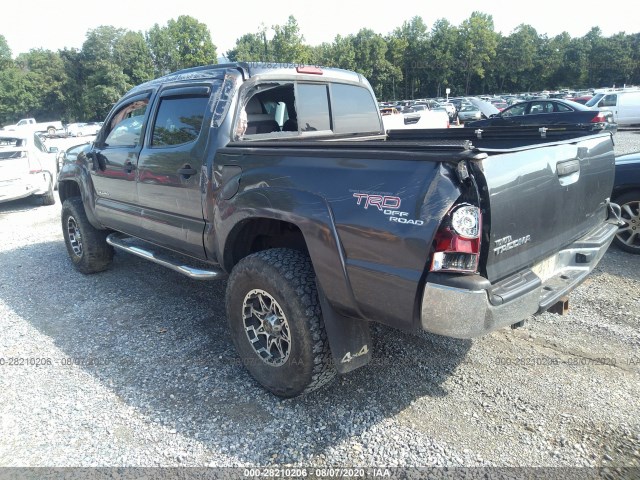 Photo 2 VIN: 5TFLU4EN8BX020925 - TOYOTA TACOMA 