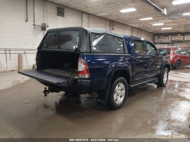 Photo 3 VIN: 5TFLU4EN8CX025768 - TOYOTA TACOMA 