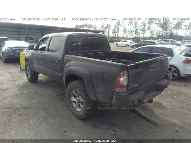 Photo 2 VIN: 5TFLU4EN8FX113174 - TOYOTA TACOMA 