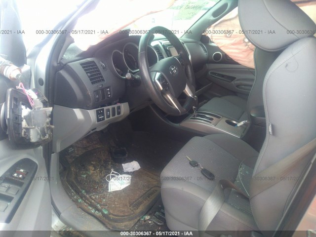 Photo 4 VIN: 5TFLU4EN8FX118942 - TOYOTA TACOMA 