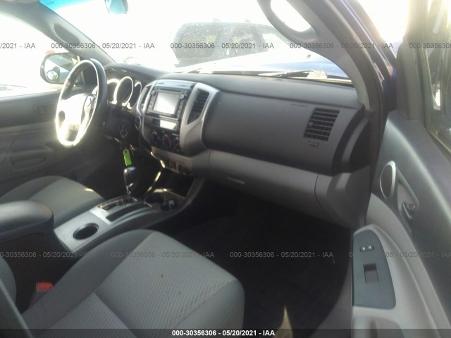 Photo 4 VIN: 5TFLU4EN8FX121470 - TOYOTA TACOMA 